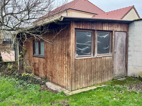 Spacieuse maison familiale de 150 m² habitables avec jardin, terrasses et grand parking à LANEUVEVILLE DEVANT NANCY (54)