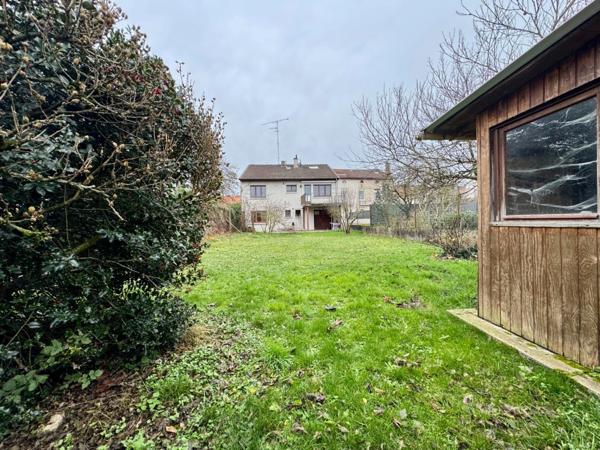 Spacieuse maison familiale de 150 m² habitables avec jardin, terrasses et grand parking à LANEUVEVILLE DEVANT NANCY (54)