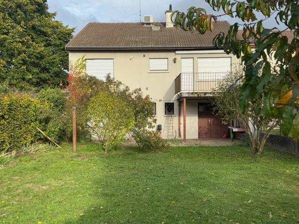 Spacieuse maison familiale de 150 m² habitables avec jardin, terrasses et grand parking à LANEUVEVILLE DEVANT NANCY (54)