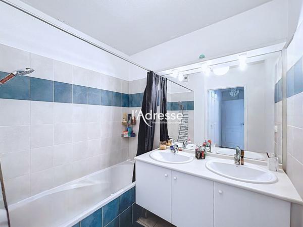 Exclusivité l'Adresse Immobilier - Tournefeuille - Appartement T3 de 65m² avec 2 places de parking S.sol + 1 place de parking aérienne