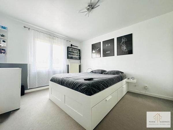 Maison familiale 7 pièces avec double garage située à Basse-Goulaine