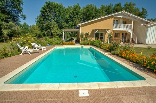 Mios (33380) Propriété équestre sur le bassin d'Arcachon