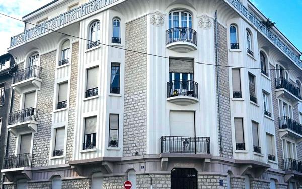 Appartement à vendre    4 pièces • 128,60 m2 Dijon