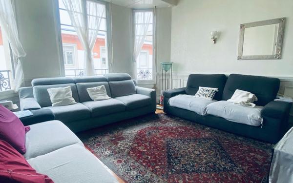 Appartement à vendre    4 pièces • 128,60 m2 Dijon