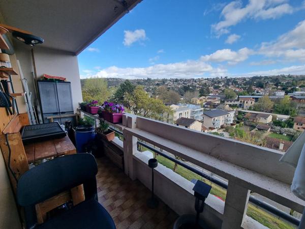 Appartement Neuville Sur Saone 4 pièces 72 m2 balcon