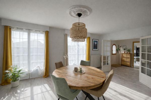 Maison familiale 5 chambres / Terrain 808 m² / Châteaugiron