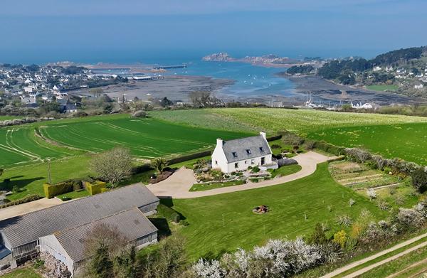 Plougasnou - Grande Maison vue mer panoramique Plougasnou