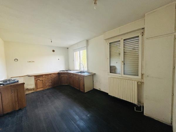 PROCHE DELLE, MAISON FAMILIALE DE 183 M2