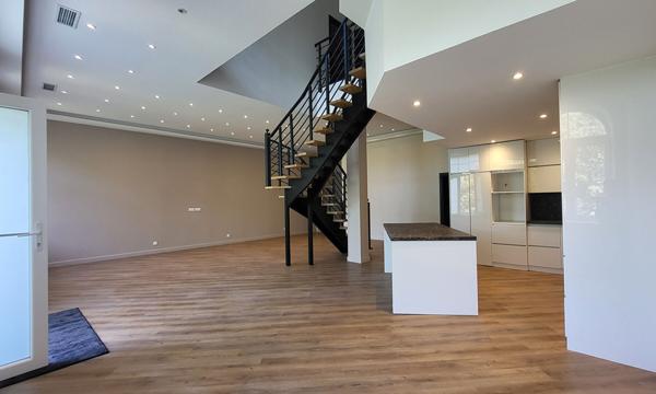 Appartement 5 pièces 214.44 m2