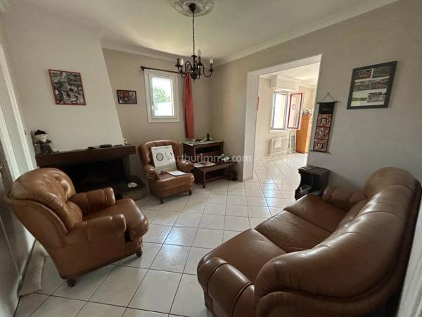 Vente                                                      Maison
                        
                     8 pièces                      175 m2                     à Saint-Hervé
