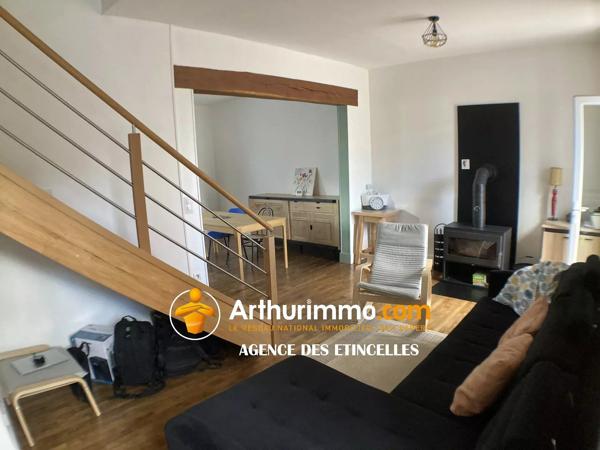 Location                                                      Maison
                        
                     5 pièces                      110 m2                     à Martigné-Ferchaud