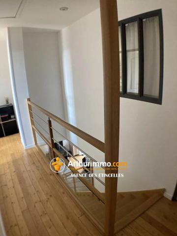 Location                                                      Maison
                        
                     5 pièces                      110 m2                     à Martigné-Ferchaud