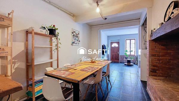 Maison atypique au cœur du village