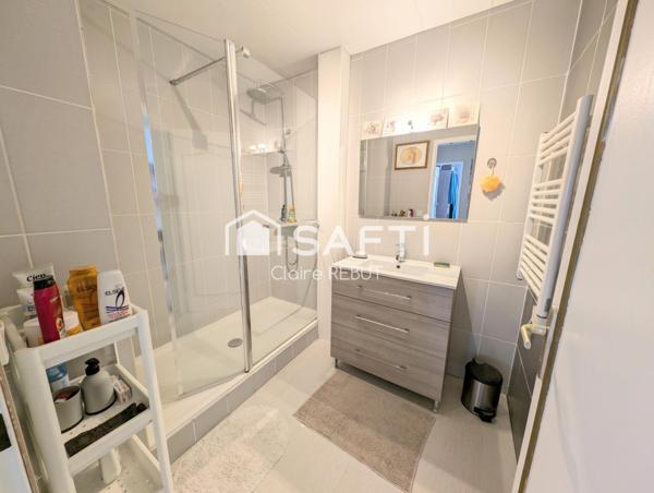 Belle maison 5 pièces  de 117m² construction 2002