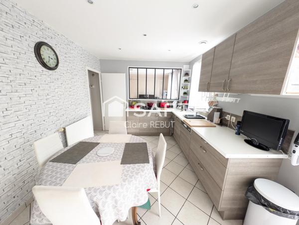 Belle maison 5 pièces  de 117m² construction 2002