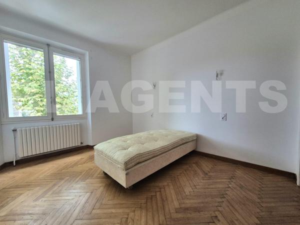 Bien rare sur Mirepoix, Idéale pour une famille