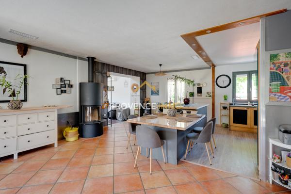Peyrolles-en-Provence (13860) Maison T6 - 155 m² - Peyrolles-en-Provence