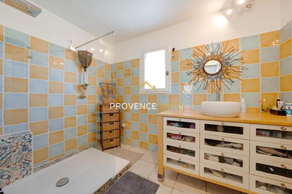 Peyrolles-en-Provence (13860) Maison T6 - 155 m² - Peyrolles-en-Provence