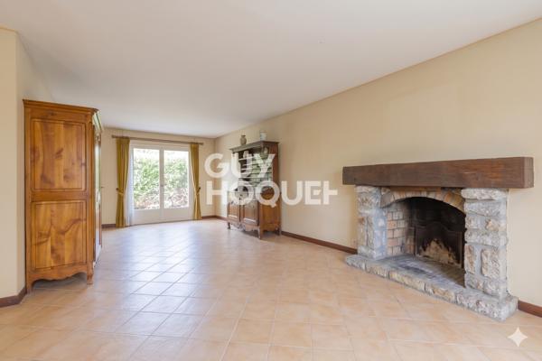 MAISON À VENDRE DE 11 PIÈCES DE 132,50 M²