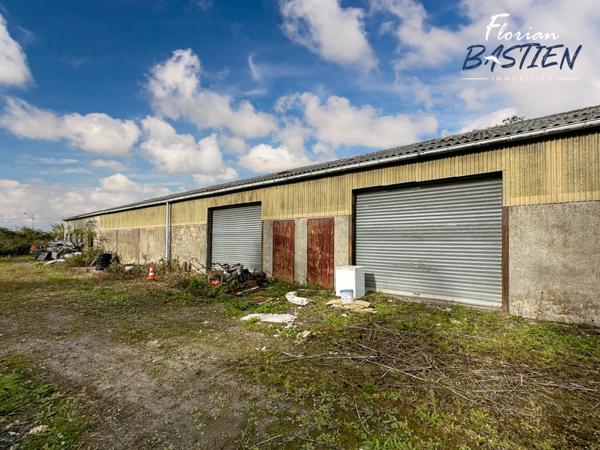 Propriété avec maison plain pied et bâtiment de 750m² sur un terrain de plus de 3 hectares