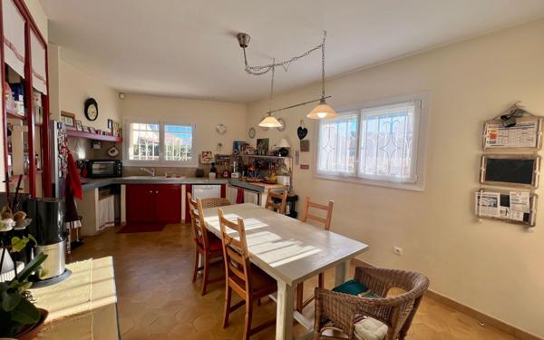 Maison à vendre    5 pièces •  Béziers