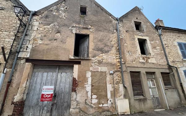 Maison à vendre    2 pièces •  Saint-Bris-le-Vineux