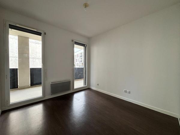 Appartement T3 de 63 m² à Bordeaux Saint-Jean.