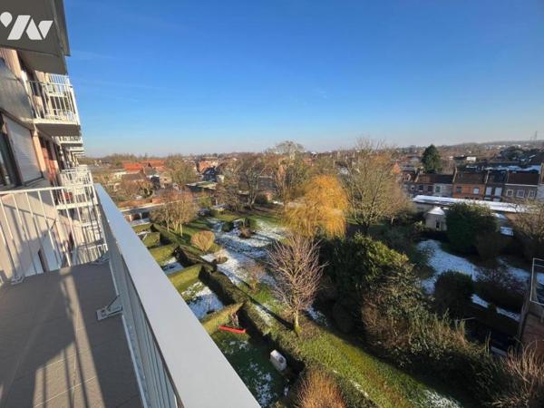 A VENDRE SECLIN appartement lumineux de 85m2 avec balcon