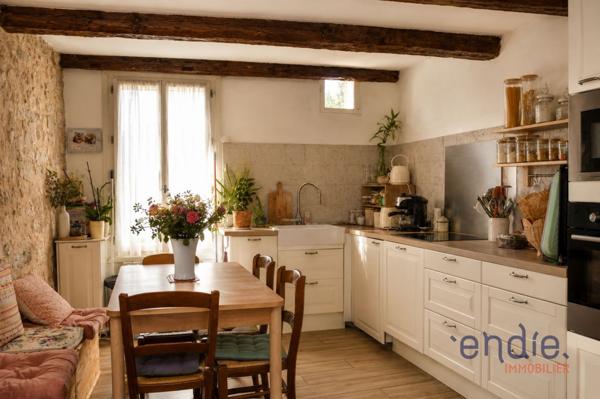 Maison de village 113 m2 - 3 chambres - Idéalement située au coeur du village.