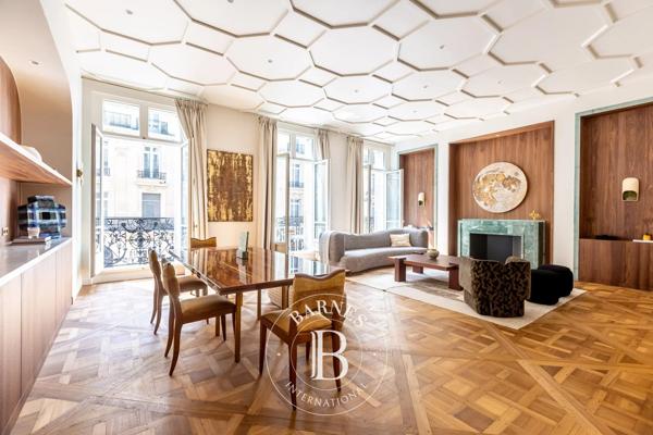 Paris 8ème, Appartement 3 Chambres -  156 m² à vendre