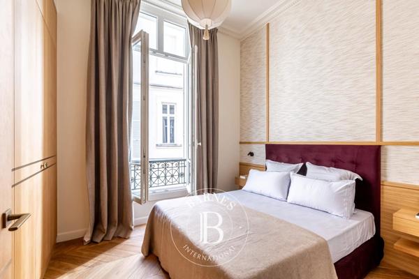 Paris 8ème, Appartement 3 Chambres -  156 m² à vendre