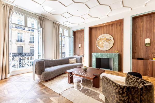 Paris 8ème, Appartement 3 Chambres -  156 m² à vendre