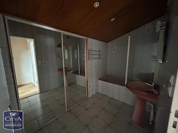 Appartement à vendre 2 pièces 66.8m² Saint-Chamond (42400)