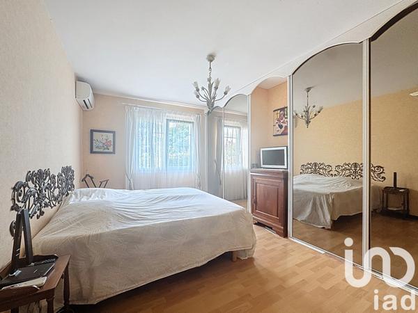 House for sale 6 rooms 180 m² Maraussan