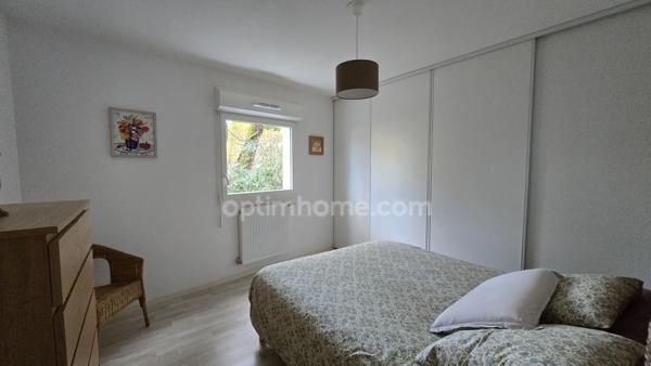 Appartement contemporain à vendre 3 pièces avec terrasse sur Pessac (33)