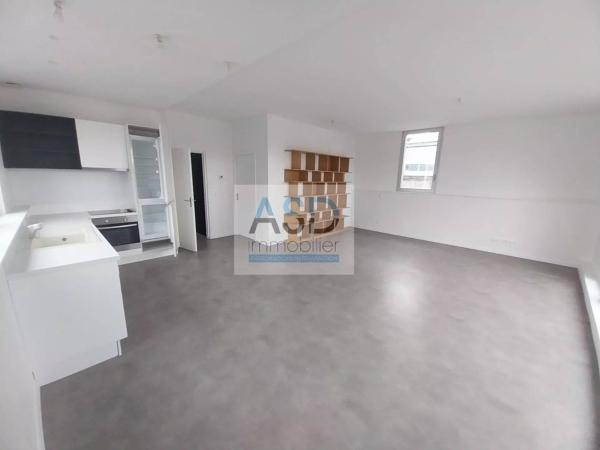 Location immobilière : Appartement à Roubaix  3 pièces 76 m² 1 108 € / Mois (Charges comprises)- ASD Immobilier.