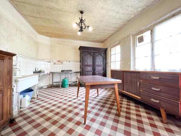 Dpt Orne (61), à vendre LONLAY L'ABBAYE propriete P13 de 300 m² - Terrain de 11 500 m²