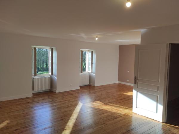 Maison à SAINT-JEAN-D'ANGELY, 17400 - 10 pièces 410m²