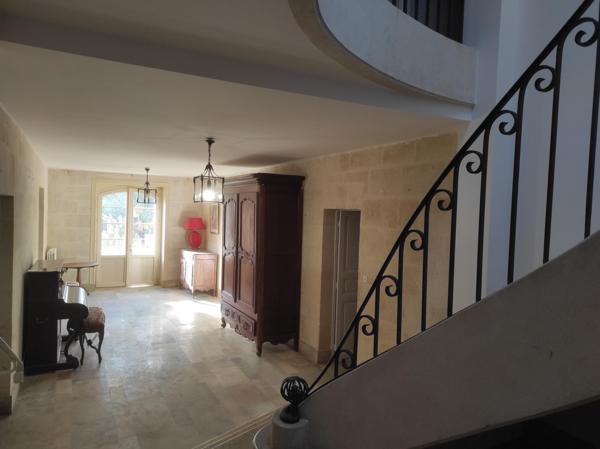 Maison à SAINT-JEAN-D'ANGELY, 17400 - 10 pièces 410m²