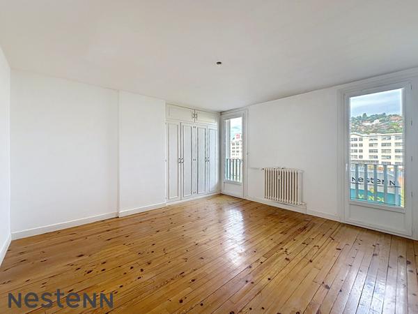 Appartement 3 pièces avec vue imprenable à Saint-Étienne