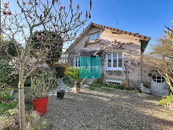 Sur les hauteurs de Franconville - Maison de charme aux volumes exceptionnels