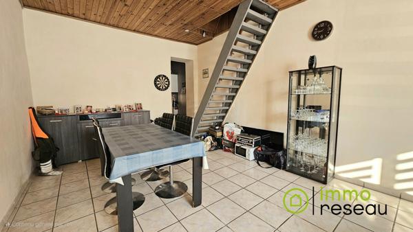 Maison de ville à NIEPPE (59850)