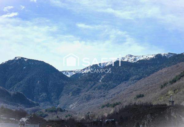 Maison 5 chambres avec garage et jardin au cœur du village