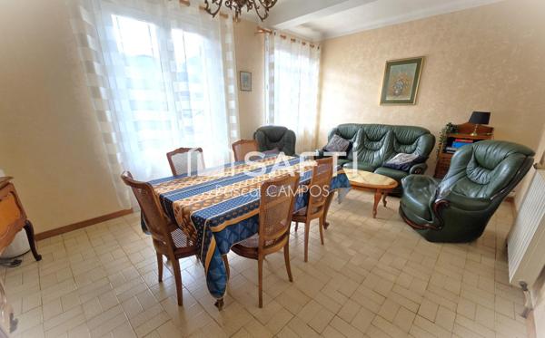 Maison 5 chambres avec garage et jardin au cœur du village