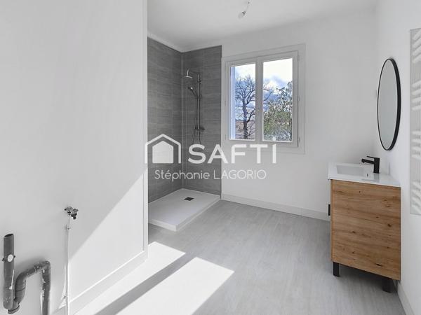 Maison rénovée de 133 m² avec espace indépendant et terrain constructible