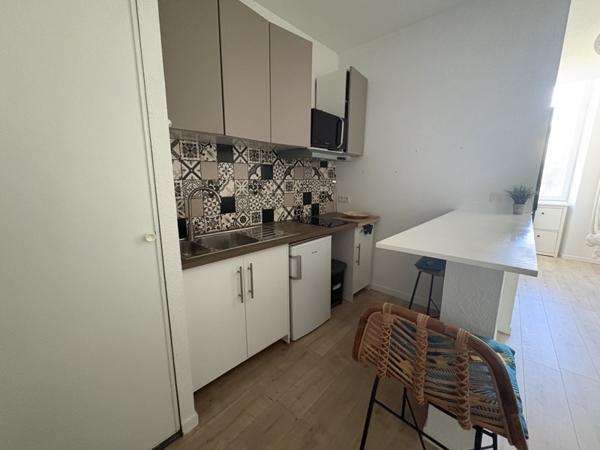 Appartement à louer 700 € CC Lormont 2 p 37 m² DPE C