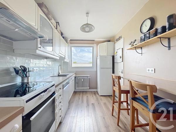 Appartement F4 à vendre  4 pièces - 71,10 m 2   COMPIEGNE  - 60