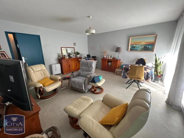 Appartement à louer 2 pièces 62.36m² Pau (64000)