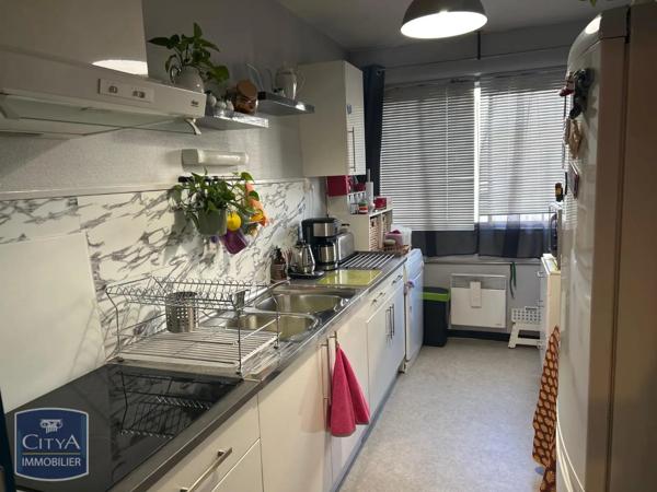 Appartement à louer 2 pièces 62.36m² Pau (64000)