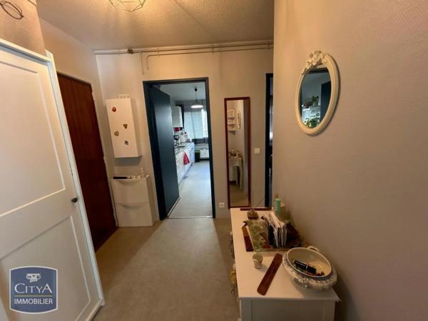 Appartement à louer 2 pièces 62.36m² Pau (64000)